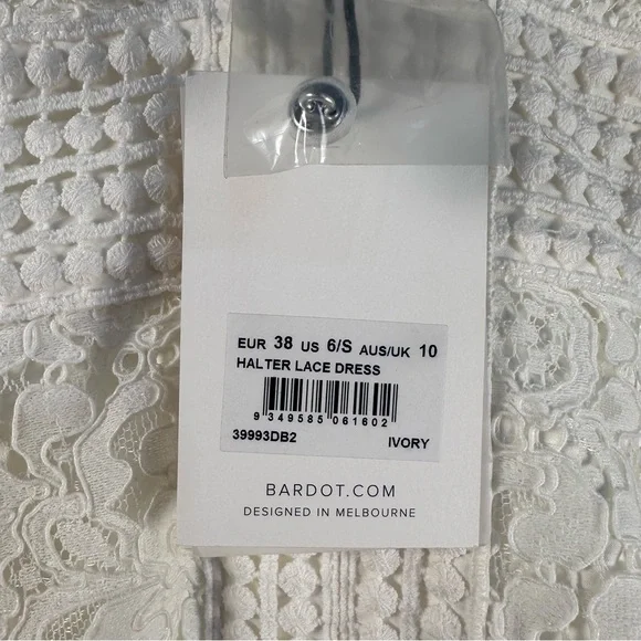 Halter Lace Front Slit Dress In White Size 6. NWT - Picture 6 of 13